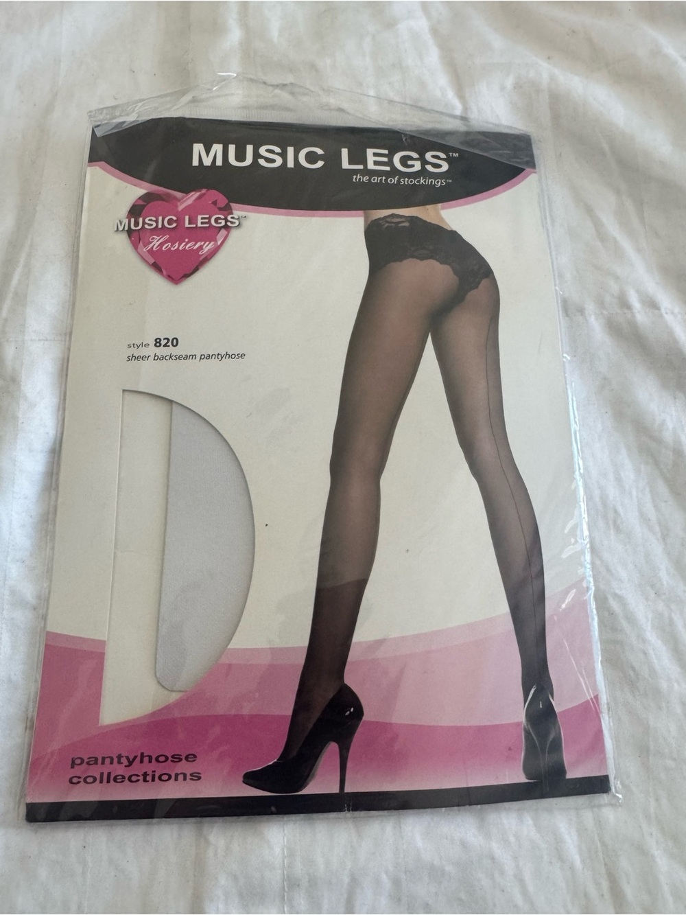 NWT Music Legs 820 Sheer White Backseam Pantyhose Size OS